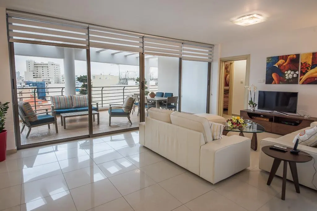 Apartament Skylight Megaron Larnaca