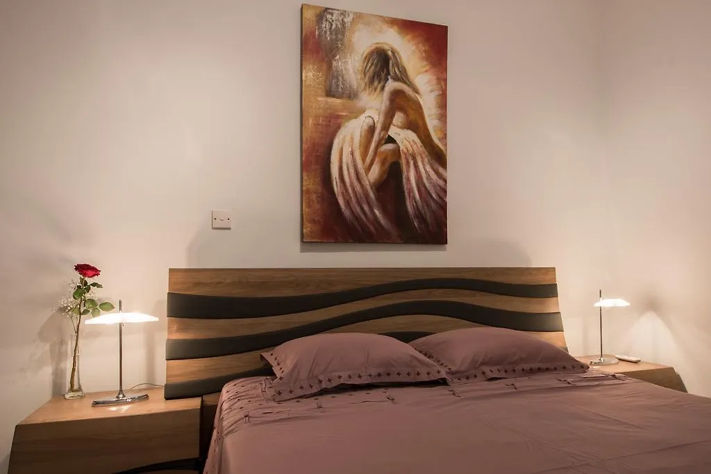 Apartament Skylight Megaron Larnaca